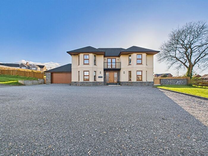 4 Bedroom Detached House For Sale In Gelli Oer, Heol Llanelli, Pontyates, Llanelli, SA15