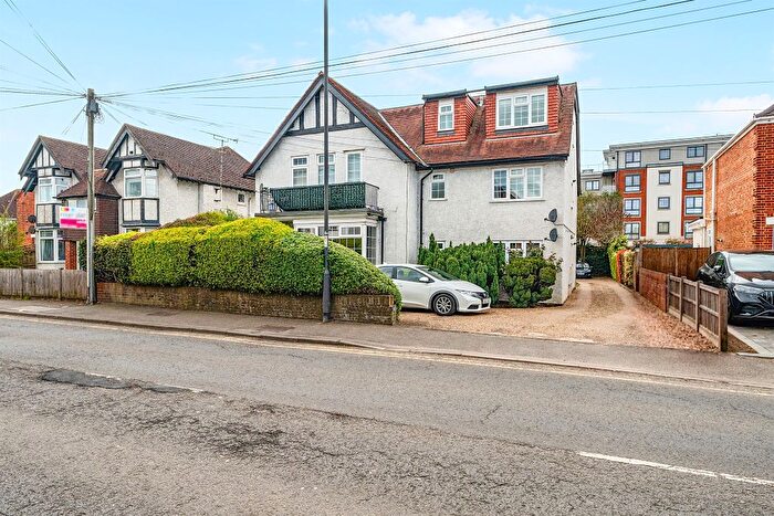 2 Bedroom Flat For Sale In Forlease Road, Maidenhead, SL6