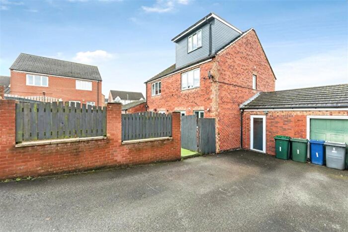 4 Bedroom Semi Detached House For Sale In Oakroyd Crescent, Grimethorpe, Barnsley, S72