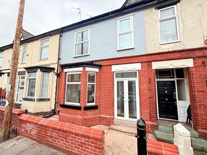 3 Bedroom Terraced House For Sale In Brighton Range, Manchester, M18