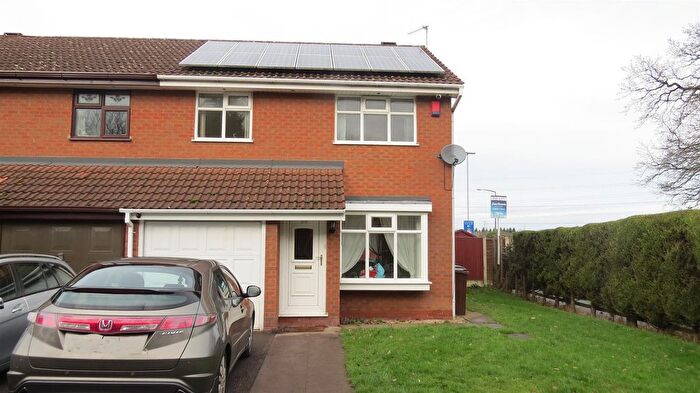 3 Bedroom Property To Rent In Gatcombe Close, Wolverhampton, WV10