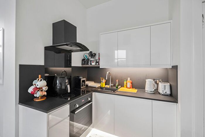 2 Bedroom Flat For Sale In (), Murrayfield Place, Murrayfield, Edinburgh, EH12