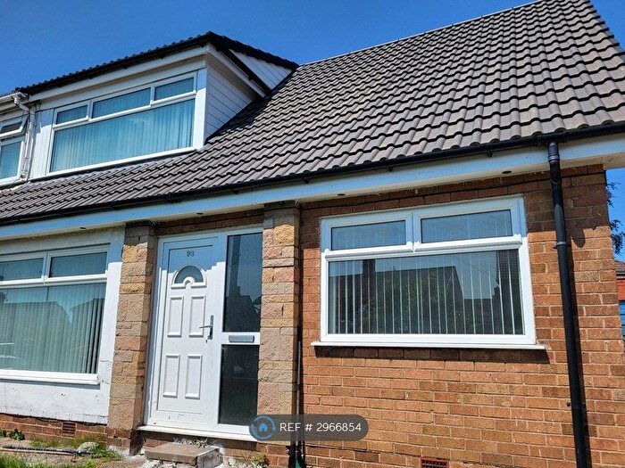 3 Bedroom Semi-Detached House To Rent In Mountain Ash, Rochdale, OL12