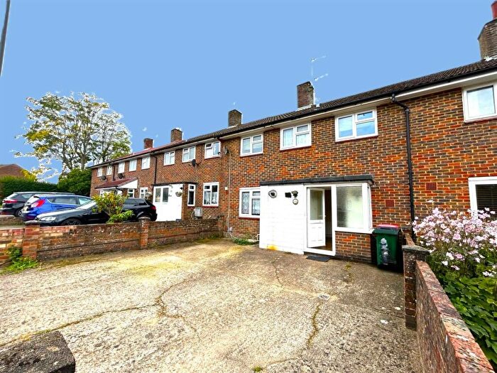 3 Bedroom House To Rent In Spring Plat, Crawley, RH10