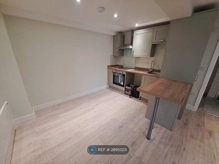 2 Bedroom Flat To Rent In St Clements Passage, Huntingdon, PE29