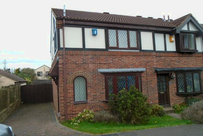 3 Bedroom Terraced House To Rent In Meadowgate Vale, Lofthouse, Wakefield, West Yorkshire, WF3