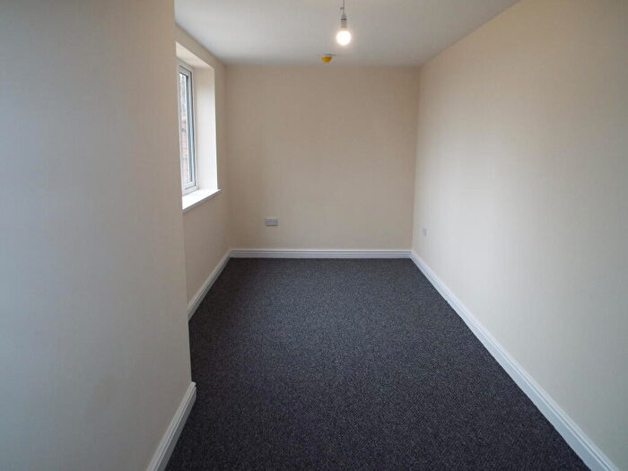 1 Bedroom Flat To Rent In Flat, Queen Adelaide House, Windmill Lane, NG3