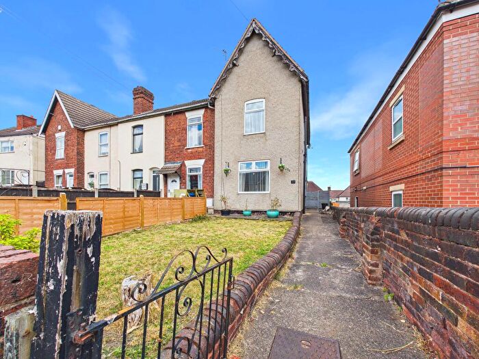 2 Bedroom End Of Terrace House For Sale In Wellington Street, New Whittington, S43