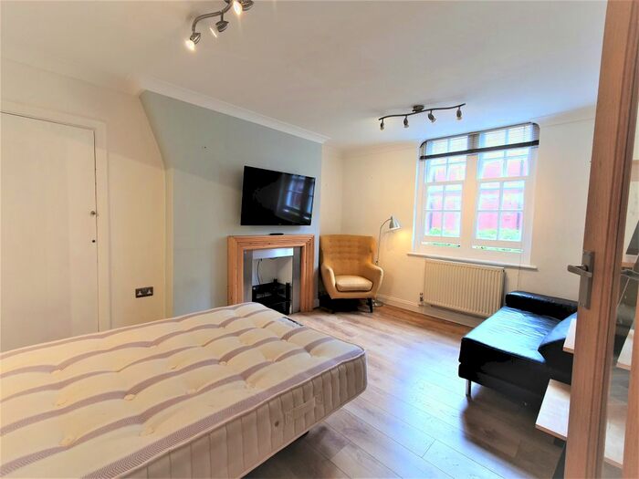 1 Bedroom Flat To Rent In Probyn House, Page Street, Westminster, London, SW1P
