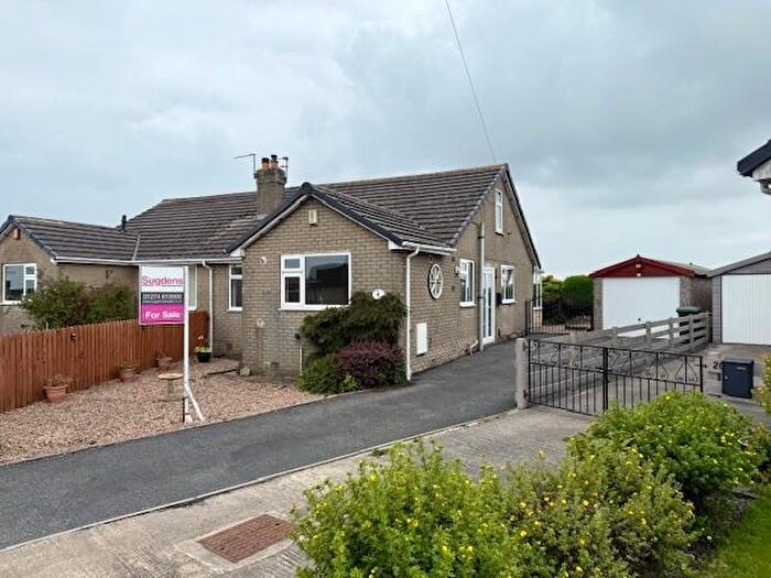 2 Bedroom Semi-Detached Bungalow For Sale In Foxhill Avenue, Queensbury, Bradford, BD13
