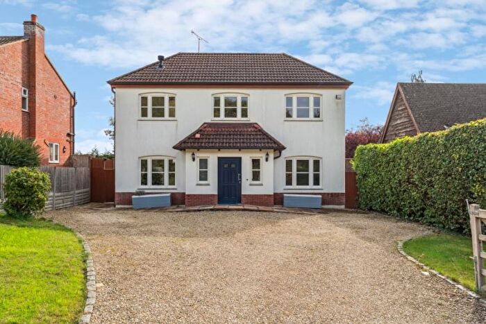 4 Bedroom Detached House To Rent In Penn Street, Amersham, HP7