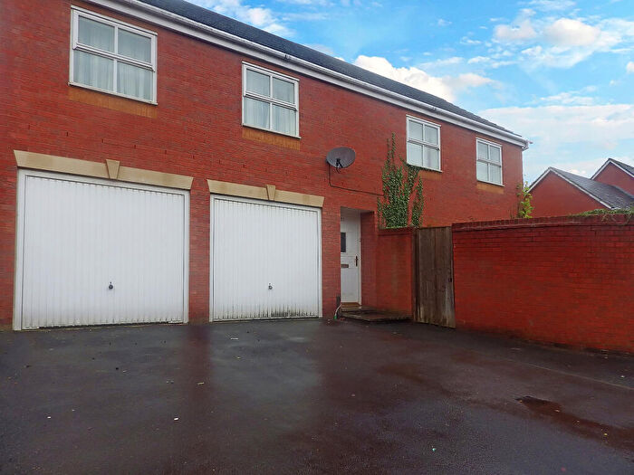 2 Bedroom Coach House To Rent In Carter Close, Swindon, Wiltshire, SN25