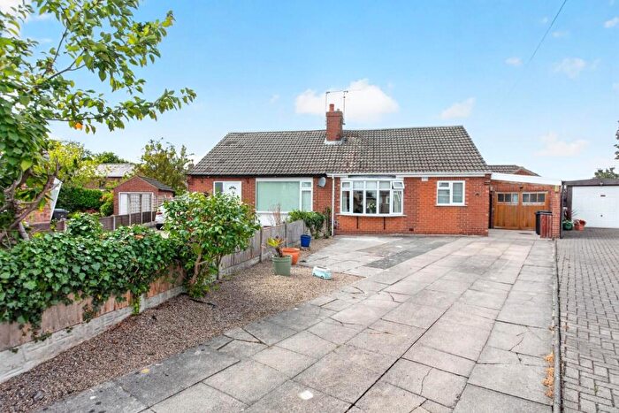 3 Bedroom Semi-Detached Bungalow For Sale In Knox Close, Harrogate, HG1