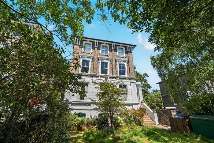 2 Bedroom Flat For Sale In Vanbrugh Park, Blackheath, London, SE3