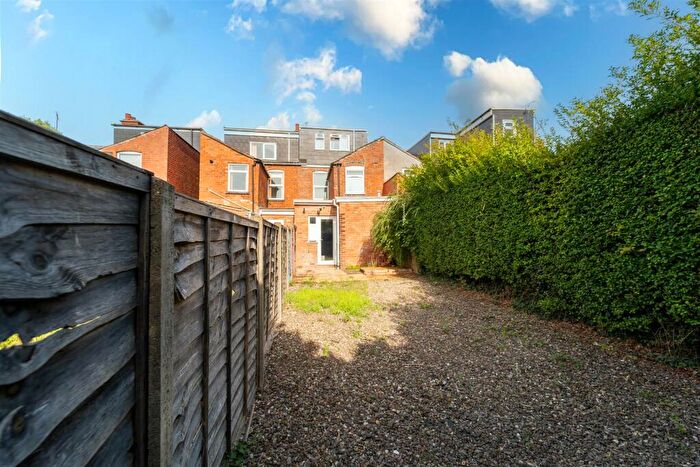 5 Bedroom House To Rent In Teignmouth Road, Birmingham, B29