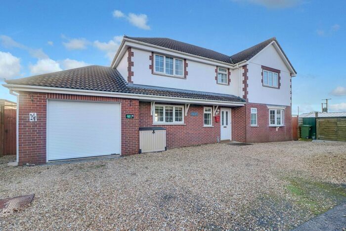 4 Bedroom Detached House For Sale In Pound Meadow, High Bullen, Torrington, EX38