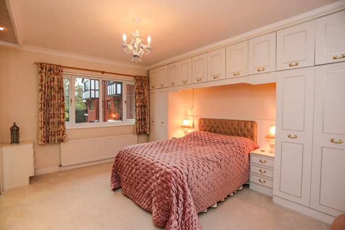 2 Bedroom Flat For Sale In Princes Road, Heaton Mersey, Stockport, SK4
