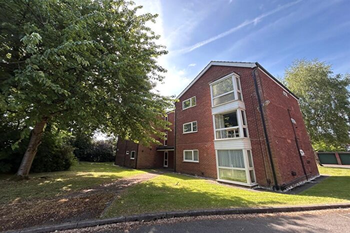 2 Bedroom Apartment To Rent In Northenden Road, Sale, M33