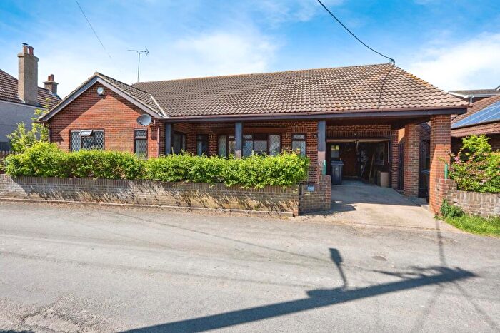 3 Bedroom Bungalow For Sale In Station Road, Martin Mill, Dover, Kent, CT15