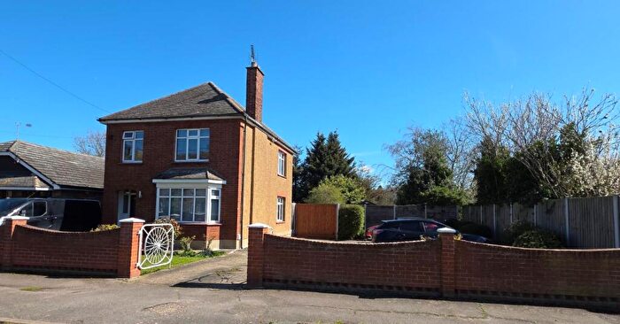 3 Bedroom Detached House For Sale In Janeen, Ruskin Road, Stanford-le-Hope, Essex, SS17