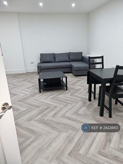 2 Bedroom Flat To Rent In Old Street, London, EC1V