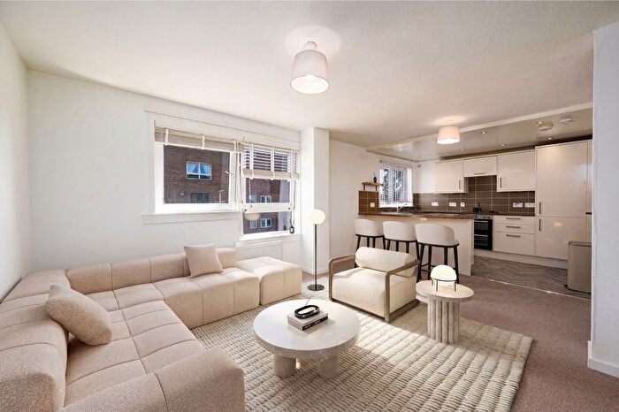 2 Bedroom Flat For Sale In Kinghorne Place, Dundee, DD3