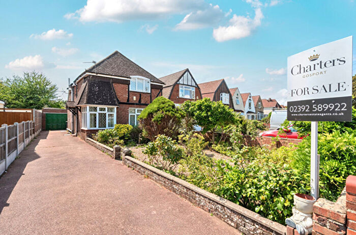 3 Bedroom Detached House For Sale In Fareham Road, Gosport, Hampshire, PO13