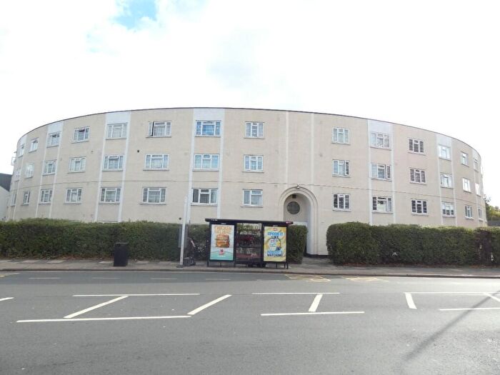 2 Bedroom Flat To Rent In Charlton Court, High Street South, London, E6