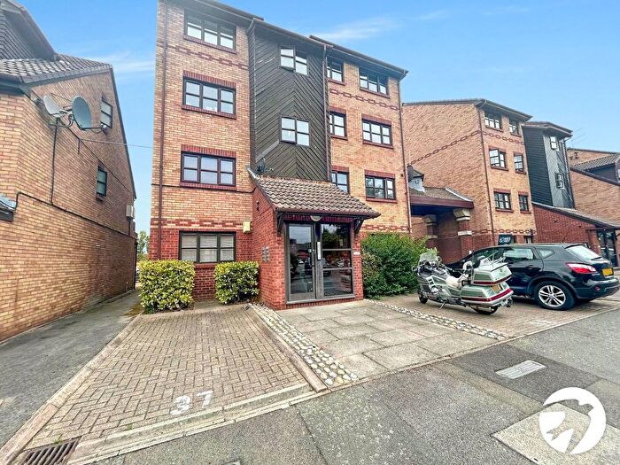 1 Bedroom Flat To Rent In Kenwyn Road, Dartford, Kent, DA1