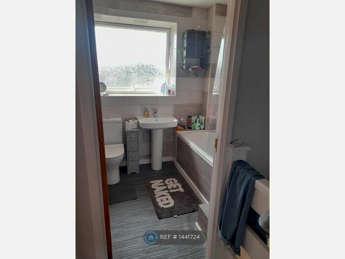 3 Bedroom Semi-Detached House To Rent In Fittleworth Drive, Bognor Regis, PO22