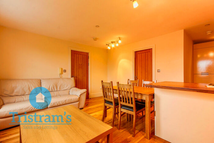 2 Bedroom Apartment To Rent In Cavendish House, Park Terrace, NG1