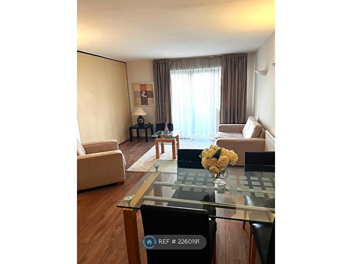 1 Bedroom Flat To Rent In Watermarque, Birmingham, B16