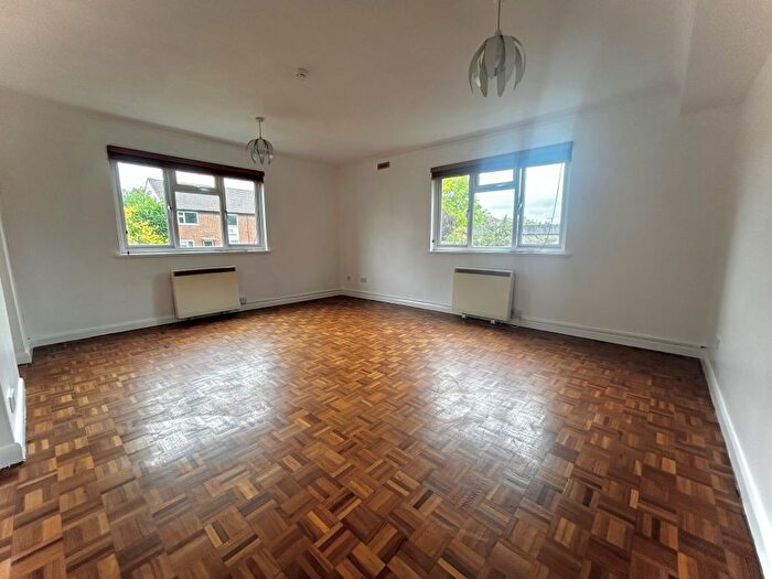 1 Bedroom Flat To Rent In Stanley Road, Sutton, SM2