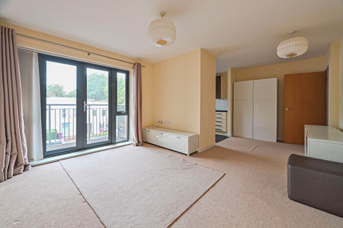 1 Bedroom Flat To Rent In Thomas Fyre Drive, Bow, London, E3