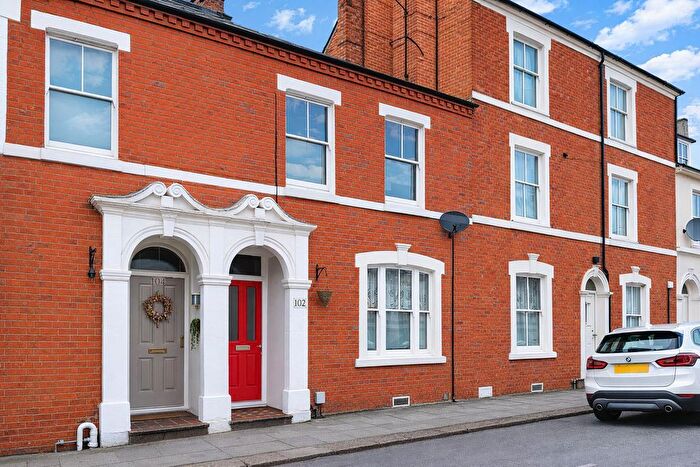 4 Bedroom Terraced House For Sale In Lower Thrift Street, Northampton, NN1