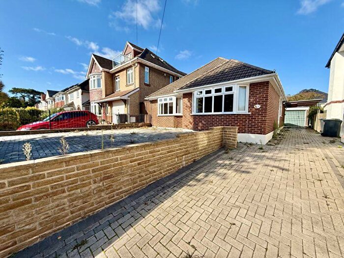 3 Bedroom Detached Bungalow For Sale In Sunnylands Avenue, Southbourne, BH6