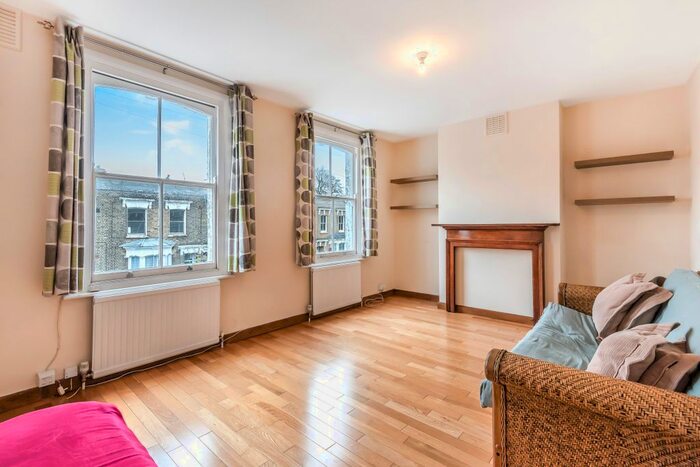 1 Bedroom Flat To Rent In Billington Road, New Cross, London, SE14