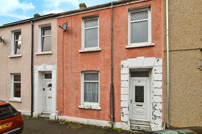3 Bedroom Terraced House For Sale In Andrew Street, Llanelli, Dyfed, SA15