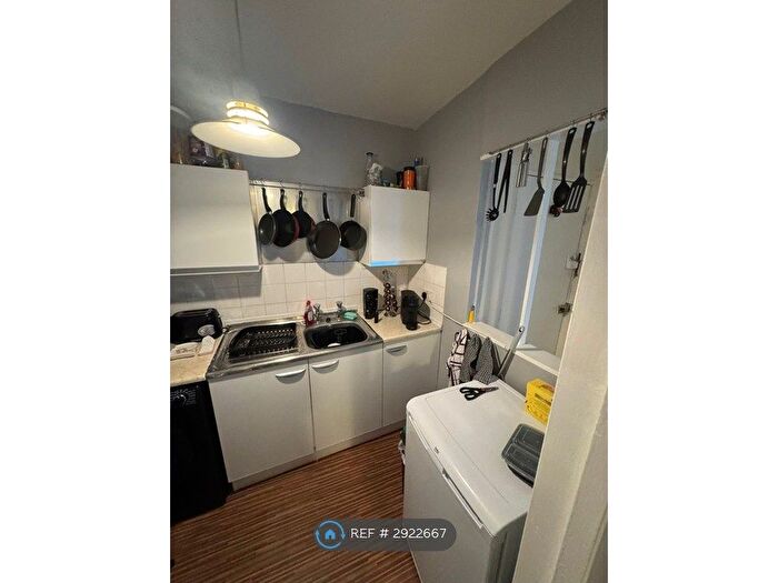 1 Bedroom Flat To Rent In High St, Shefford, SG17
