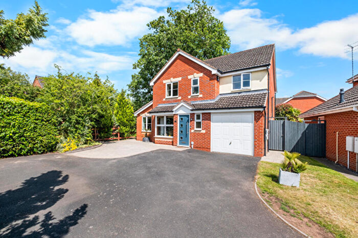 5 Bedroom Detached House For Sale In Connaught Road, Bromsgrove, B60