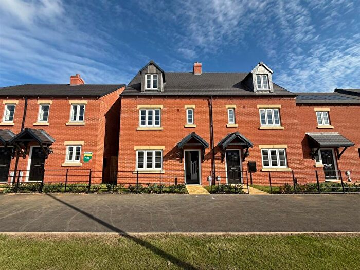 4 Bedroom Terraced House To Rent In Wykham Park, Banbury, OX16