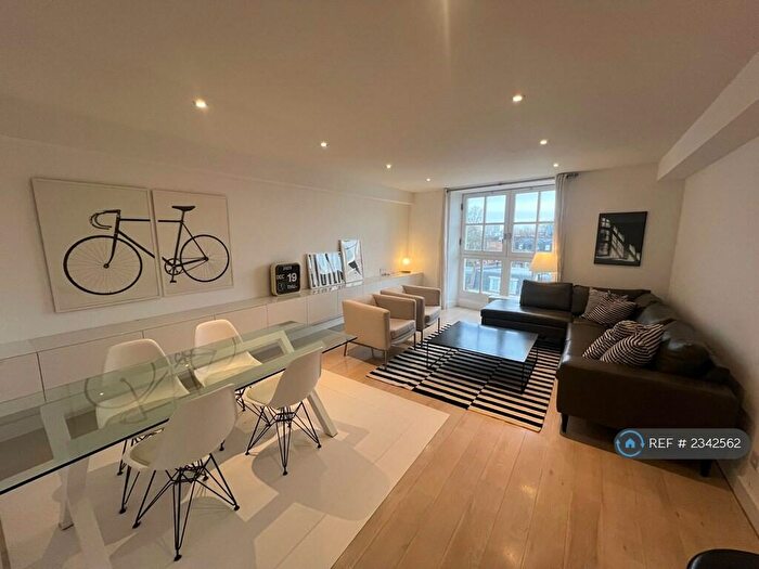 1 Bedroom Flat To Rent In Gilbey House, London, NW1