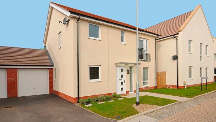 4 Bedroom Detached House To Rent In Tornado Chase, Bracknell, RG12