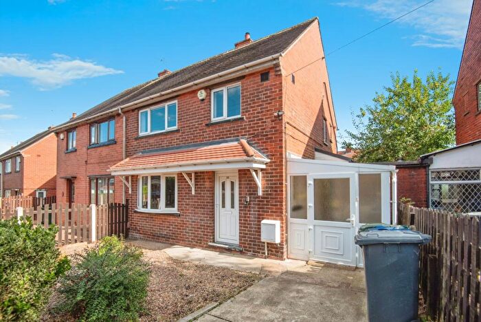 3 Bedroom Semi-Detached House For Sale In Yvonne Grove, Wombwell, Barnsley, South Yorkshire, S73