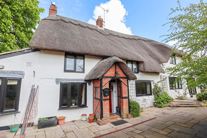 4 Bedroom Detached House For Sale In Stockley Road, Heddington, SN11