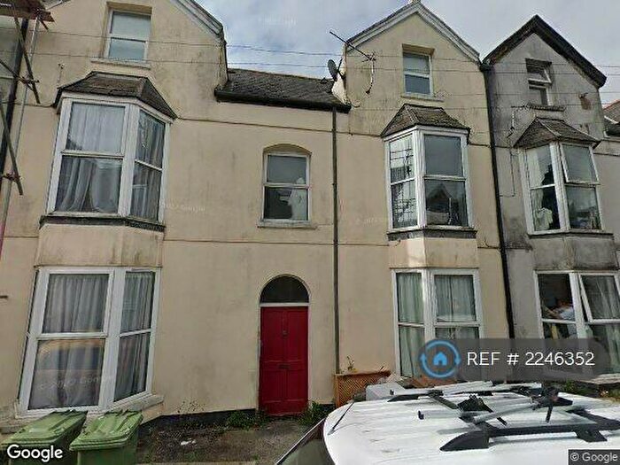 2 Bedroom Flat To Rent In Headland Park, Plymouth, PL4