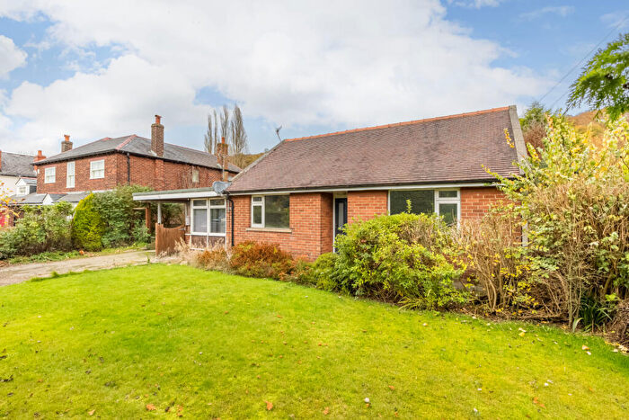 3 Bedroom Bungalow To Rent In Brockholes, HD9