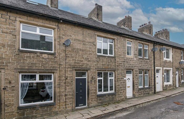 2 Bedroom Terraced House For Sale In Hartley Street, Glusburn, BD20