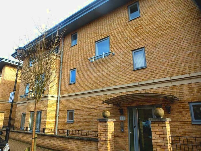 2 Bedroom Apartment To Rent In Robinson Street, Bletchley, Milton Keynes, MK3