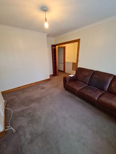 1 Bedroom Flat To Rent In Holgate Road, Dagenham, RM10